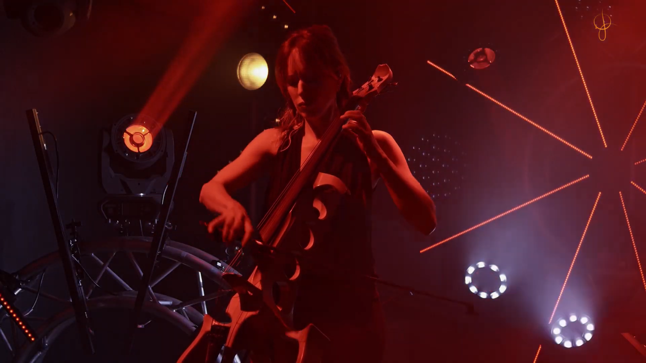 Jo Quail, Live at Chauvet